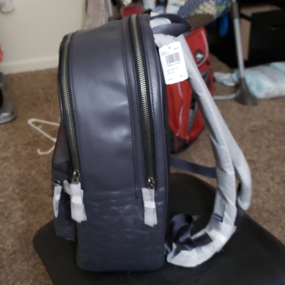 100% authentic Coach Academy Backpack - Picture 3 of 10